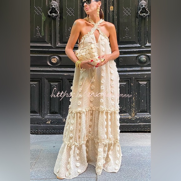 Dresses & Skirts - Elegant Cream Maxi Dress